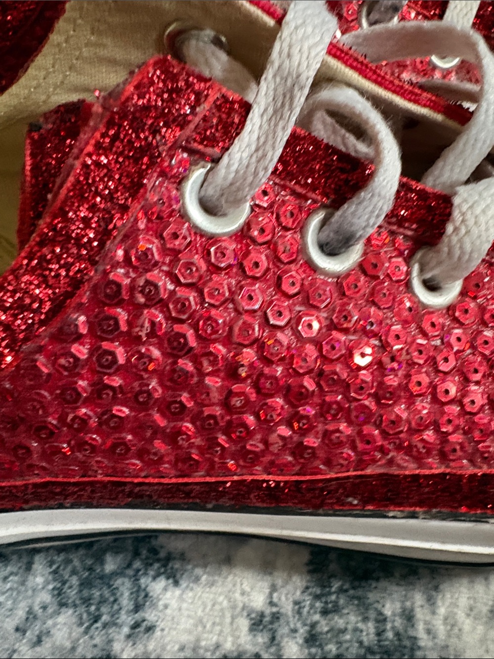 Converse Red sequin Low-Top Sneakers with White Laces - Picture 3 of 6